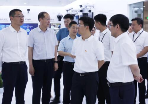 鄭州市委常委、組織部長呂挺琳一行參觀考察河南大華智聯(lián)