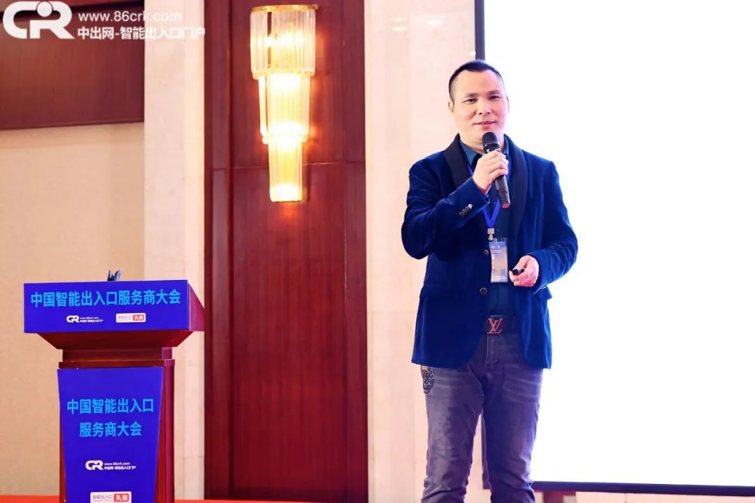 廣東榮高門(mén)窗總經(jīng)理黃榮志