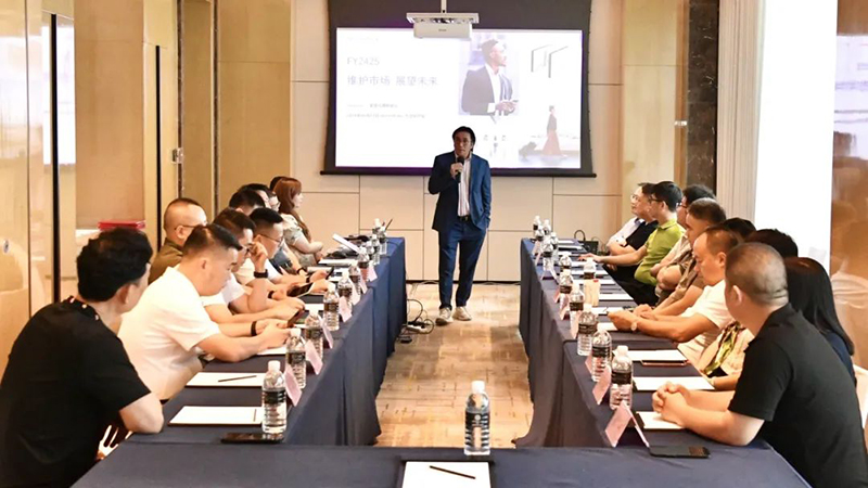 多瑪凱拔大中華區(qū)高級副總裁羅劍生先生