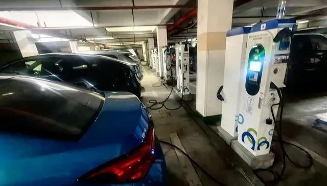 “超充之城”建設(shè)加速度：深圳住宅小區(qū)今年新增5萬根充電樁