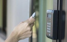 智能門禁廠商是如何為用戶實(shí)現(xiàn)出入口智控管理？