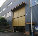 提高通行效率的新產(chǎn)品：工業(yè)分節(jié)提升門(mén)