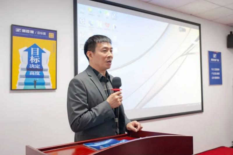 鷹勝煌董事長(zhǎng)胡學(xué)君