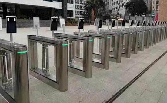 智能通道閘責(zé)任重大，少不了日常維護(hù)