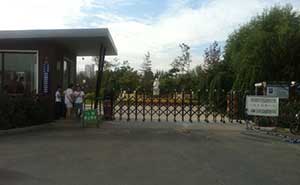 顯順琵琶學(xué)校伸縮門案例