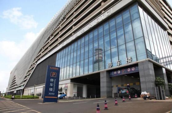 陽光海天在管?？诿捞m機(jī)場(chǎng)停車樓