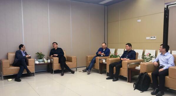 華為技術(shù)有限公司Cloud BU總裁鄭葉來等高層管理人員蒞臨周泊通科技深圳總部參觀訪問