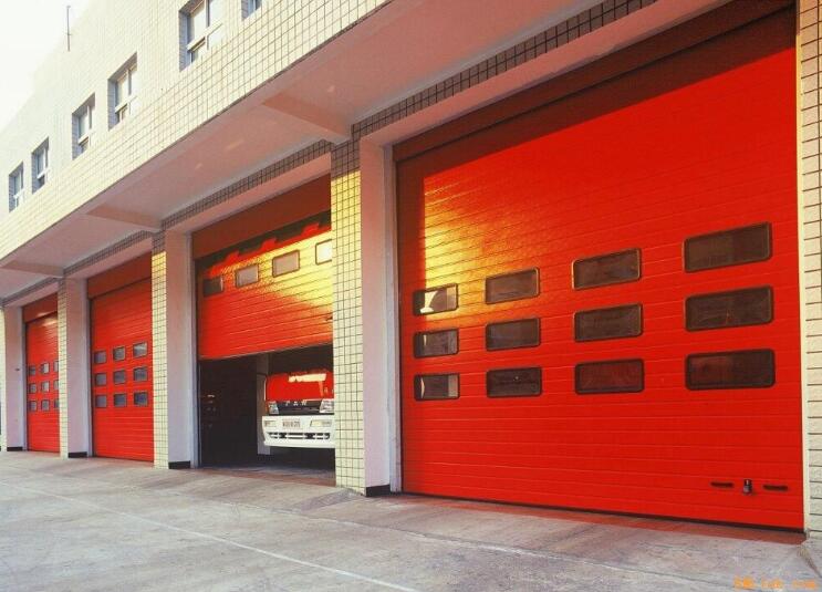 消防專用車庫門