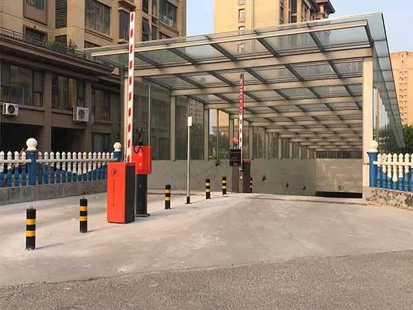 車庫自動(dòng)道閘