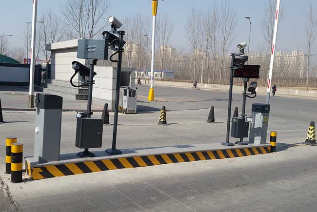 華北油田華興礦區(qū)道閘案例 - 中出網(wǎng)-智能出入口與停車充電門戶