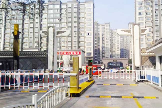 西安長慶油田道閘案例 - 中出網(wǎng)-智能出入口與停車充電門戶