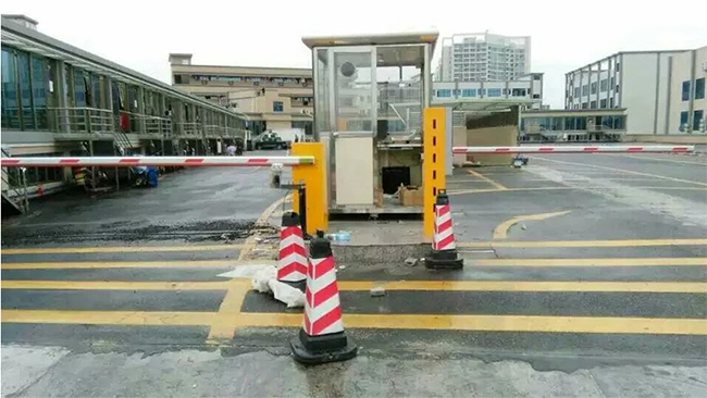 廣州市增城區(qū)新塘鎮(zhèn)巷口村停車(chē)場(chǎng)系統(tǒng)案例 - 中出網(wǎng)-智能出入口與停車(chē)充電門(mén)戶