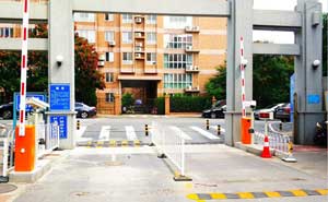 北京首華物業(yè)都市馨園智能車(chē)牌識(shí)別系統(tǒng)案例