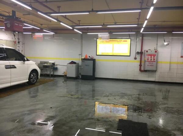 車牌識別相機(jī)應(yīng)用于門店內(nèi)