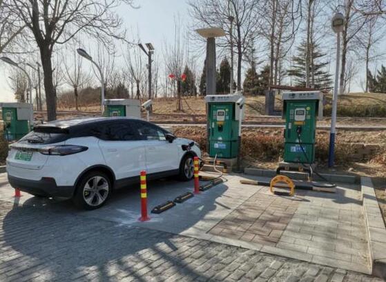 北京停車新規(guī)7月1日實施！占車位不充電，加錢 ——易泊反燃油車占位系統(tǒng)配合新規(guī)實施