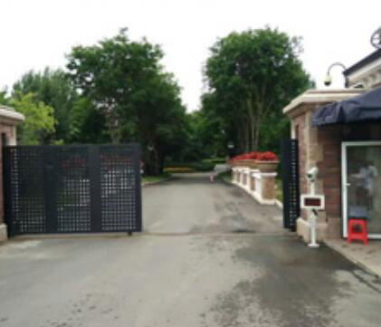 長(zhǎng)春市森林別墅車(chē)牌識(shí)別系統(tǒng)案例 - 中出網(wǎng)-智能出入口與停車(chē)充電門(mén)戶