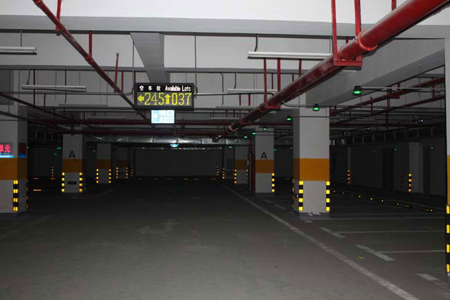地下車庫多功能車位引導(dǎo)系統(tǒng)