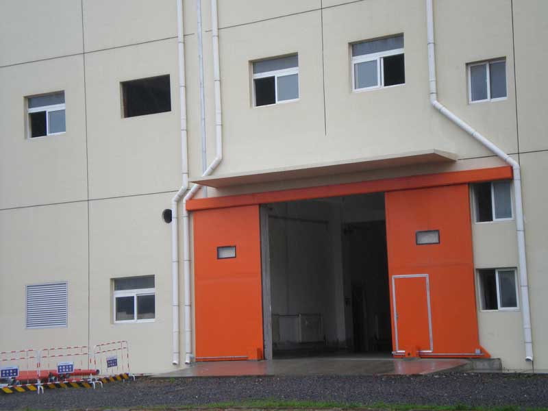 推拉工業(yè)門