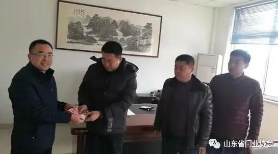 萬眾一心，抗擊疫情，我們在行動！