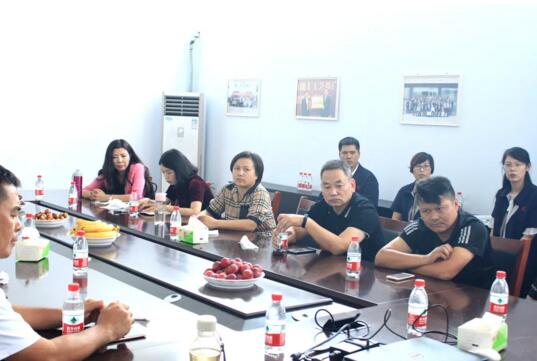 銳澤創(chuàng)始人周國青先生針對銳澤的扶持政策等內(nèi)容進(jìn)行了答疑解惑