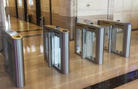 嵌入式人臉?biāo)偻ㄩT(mén)