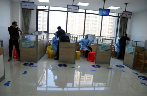 江蘇國(guó)強(qiáng)組織首批員工接種新冠疫苗