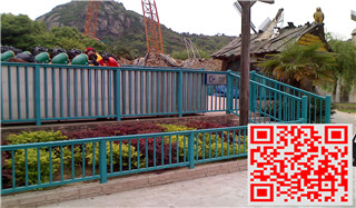 蘇州樂園排隊區(qū)護欄、樓梯欄桿、防護欄桿案例 - 中出網(wǎng)-智能出入口與停車充電門戶