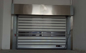 寧夏中房渦輪硬質(zhì)快速門 - 中出網(wǎng)-智能出入口與停車充電門戶