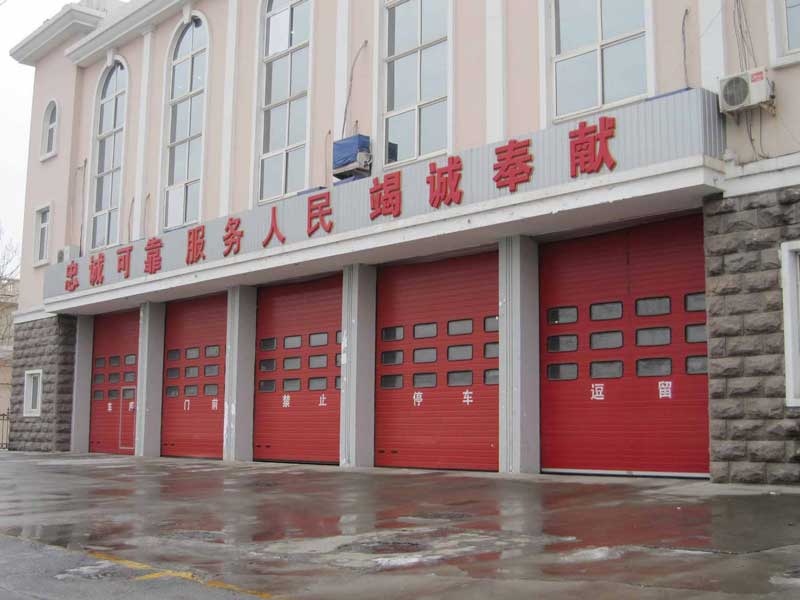 消防工業(yè)車庫提升門
