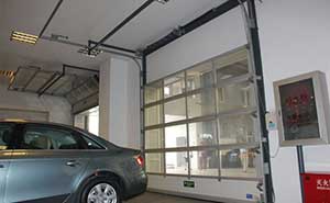 佛山勝達汽英菲尼迪4S店快速門案例