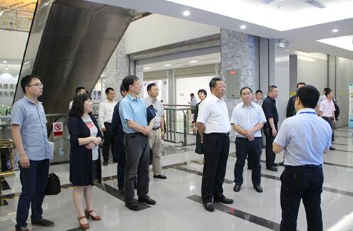 國(guó)家知識(shí)產(chǎn)權(quán)局黨組成員、機(jī)關(guān)黨委書記肖興威一行