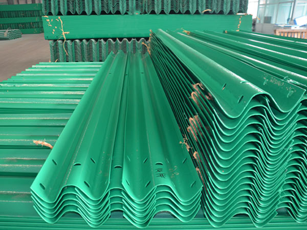 三波護(hù)欄板