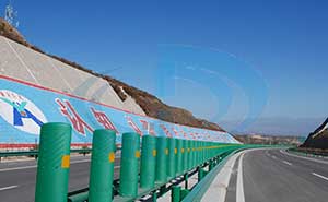 河源高速公路惠州段護欄案例