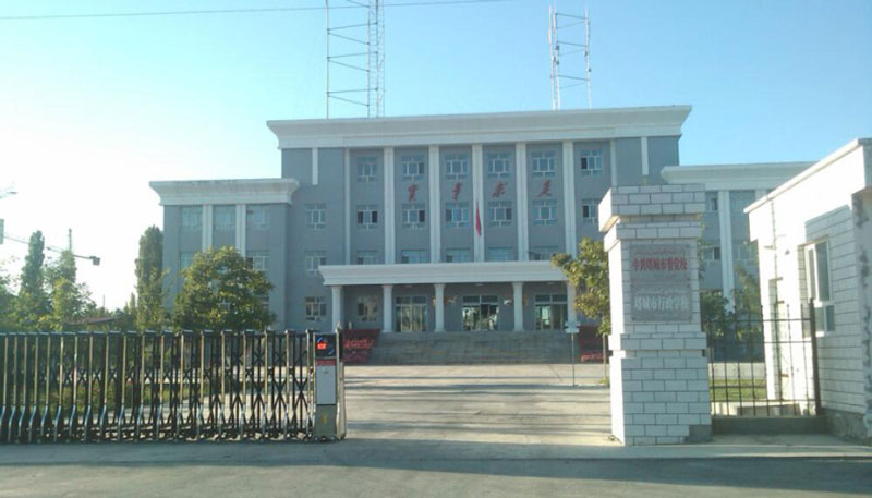 塔城市行政學(xué)校 - 中出網(wǎng)-智能出入口與停車(chē)充電門(mén)戶