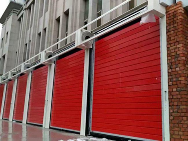 硬質(zhì)快速門