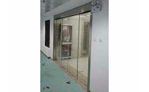 國防科技大廈自動門案例 - 中出網-智能出入口與停車充電門戶