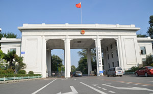 遼寧省人民政府電動伸縮門案例