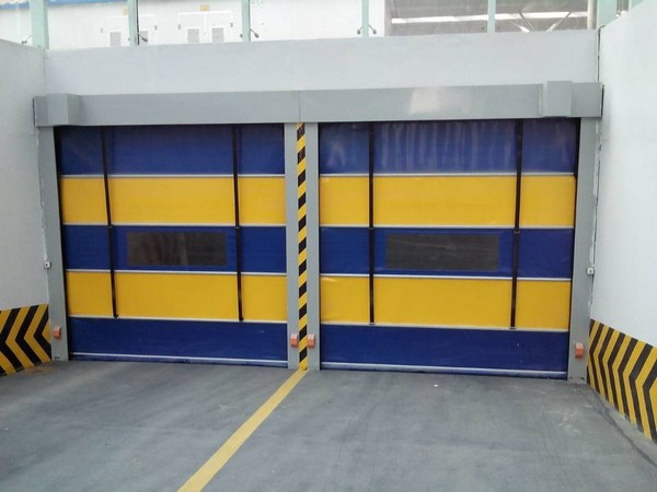 地下停車場(chǎng)快速堆積門