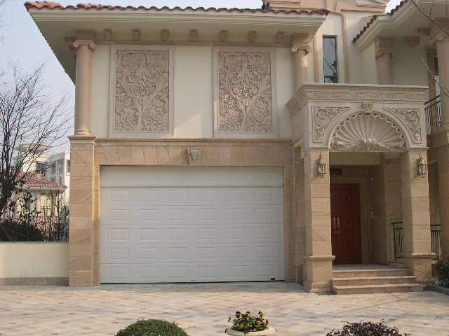 電動(dòng)車庫門