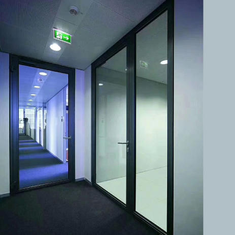 鋼質(zhì)型材玻璃門