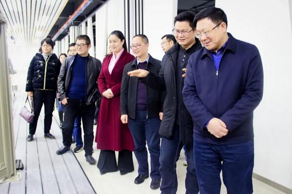 南航黨委領(lǐng)導(dǎo)一行詳細(xì)了解百勝產(chǎn)品的功能特性與研發(fā)創(chuàng)新