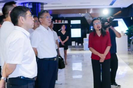 百勝智能接待江西省副省長羅小云一行蒞臨南昌科技廣場調(diào)研科技創(chuàng)新工作