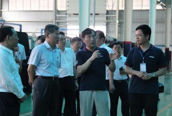 省委常委、省紀(jì)委書記馬森述蒞臨百勝智能調(diào)研指導(dǎo)