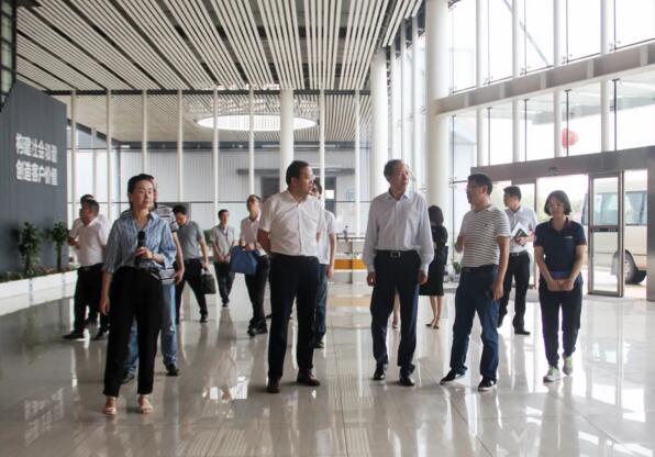 江西省商務廳廳長謝一平一行蒞臨百勝智能開展“我為群眾辦實事”走訪調研活動