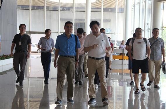 《安全電壓開門機》、《戶外電動門安全要求》團體標(biāo)準(zhǔn)編制工作會在百勝智能順利召開