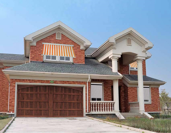 實(shí)木車庫門