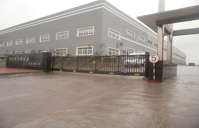 讓南北德信懸浮折疊門成為重慶新紅旗缸蓋制造有限公司的理想門衛(wèi)