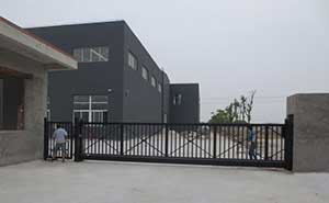 常州邁騰機械有限公司無軌懸浮門工程案例 - 中出網(wǎng)-智能出入口與停車充電門戶