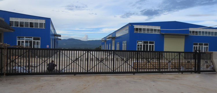 云南保山工業(yè)區(qū)智能無軌懸浮門工程案例 - 中出網(wǎng)-智能出入口與停車充電門戶