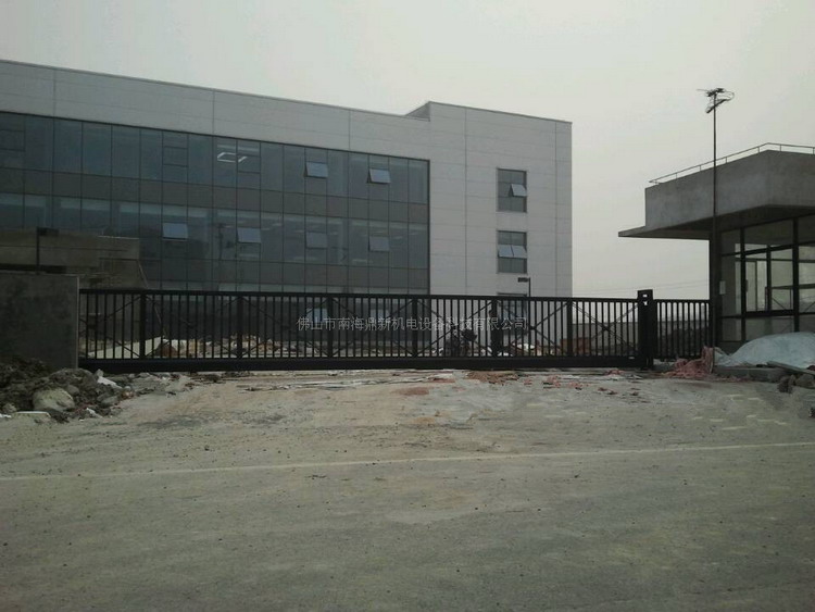 上海漢瑞普澤粉粒體技術(shù)有限公司智能無(wú)軌懸浮門工程案例 - 中出網(wǎng)-智能出入口與停車充電門戶